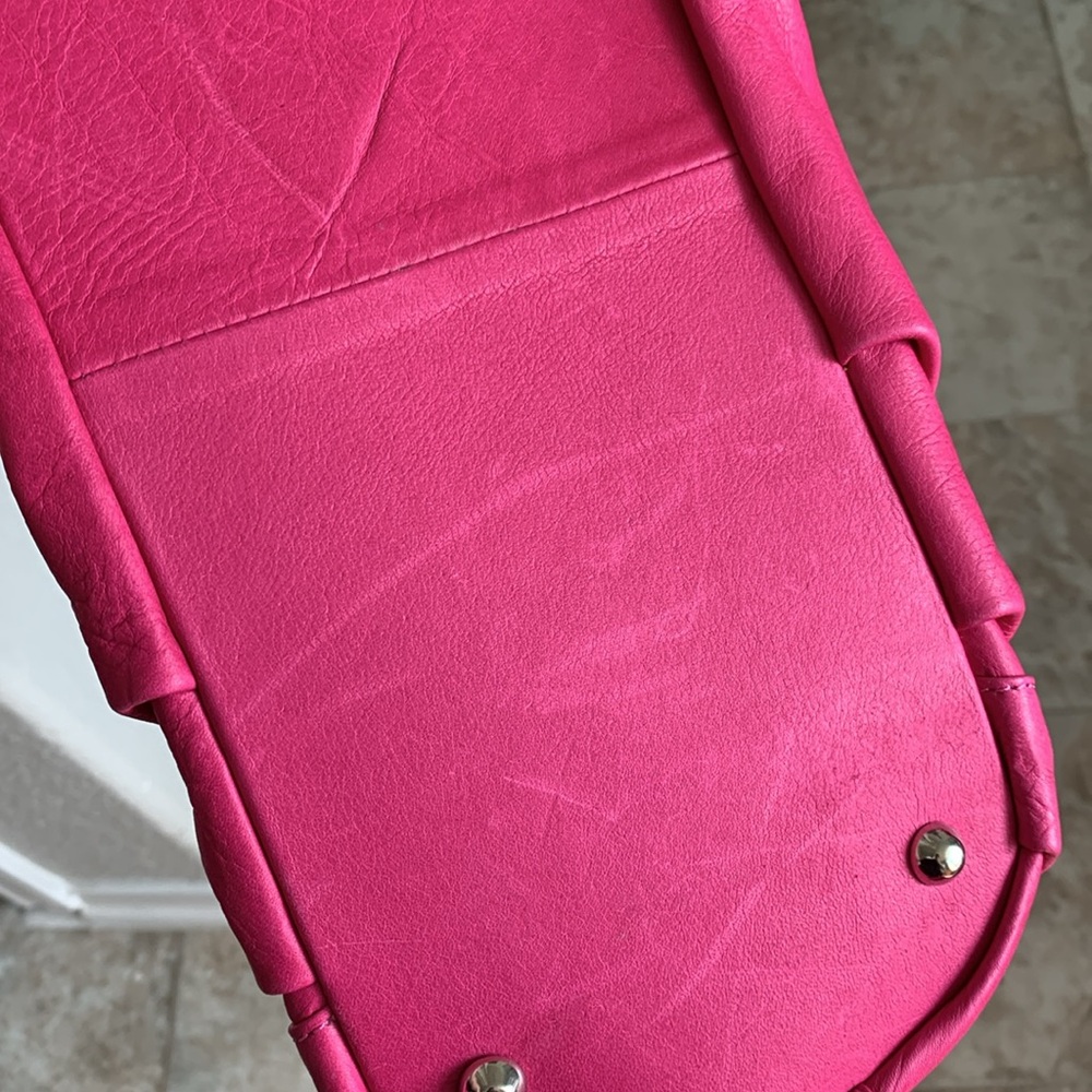 Italian designer Vera Pelle Soft Italian leather magenta hot pink large purse - Picture 11 of 11